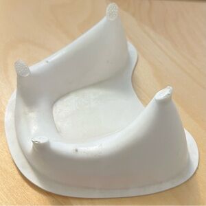 Vintage, lightweight plastic Football kickoff kicking tee